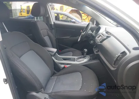 2015 Kia Sportage Lx z USA, uszkodzony, nr VIN KNDPBCAC0F7746323